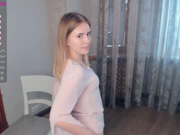 girl
        misty__veil cam image #1384746