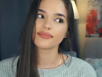 girl
        zarabeamer cam image #4513646