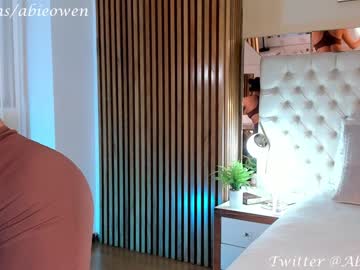 girl
        abie_owen cam image #3053932