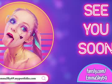 girl
        emmasky69 cam image #4524397