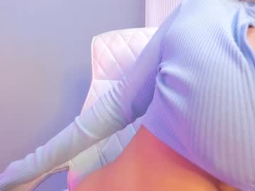 girl
        akura_01 cam image #4479351