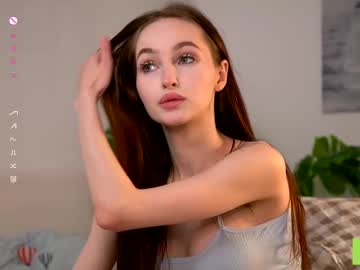 girl
        sofia_prettiness cam image #4233535