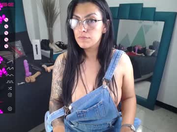 girl Close-up Pussy Web Cam Girls with janette_rider