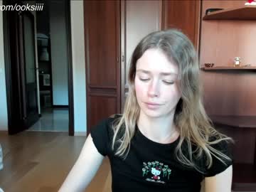 girl
        oksanafedorova cam image #2659192