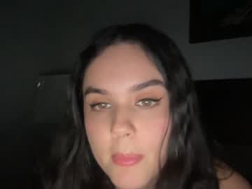 girl
        gia_is_horny cam image #2112642