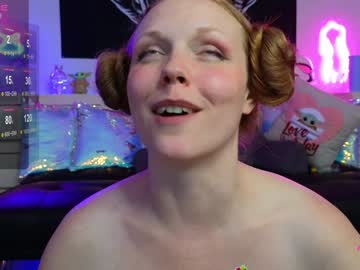 girl
        daphnemadison cam image #4471255