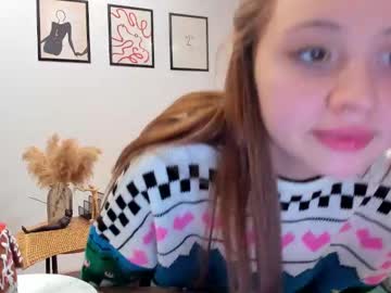 girl
        mira_tasty cam image #3841395