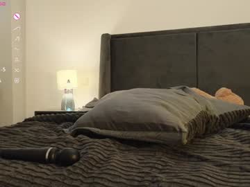 girl
        ki_mi cam image #3704352