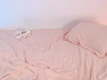 girl
        amycream cam image #554714