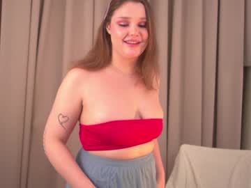 girl
        steamedfishy cam image #3755421
