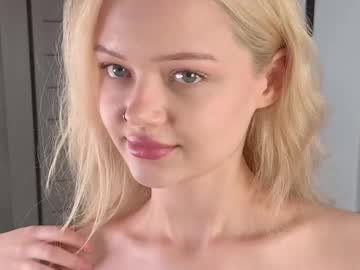 girl
        ifiwasyourgf cam image #4295819