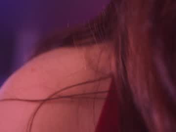girl
        lorienn cam image #2189059