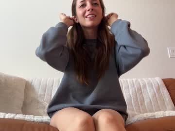 girl
        rosykindred cam image #1357800