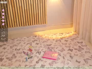 girl
        little_effy18 cam image #712500