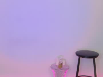 girl
        annesense cam image #210232