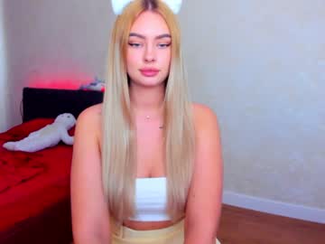 girl
        8a8y_nura cam image #508891