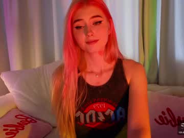 girl
        vonnalein cam image #3247229