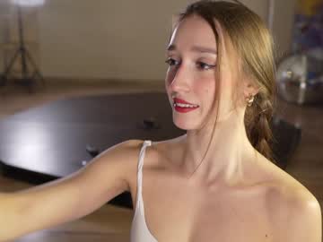 girl
        _meganmeow_ cam image #2045018