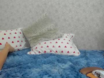 girl
        crystalnut cam image #4498421