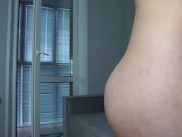 girl
        just_emmy cam image #3913287