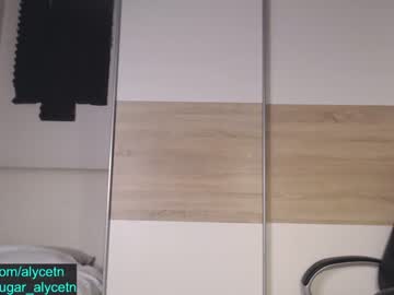 girl
        alycetn cam image #424003