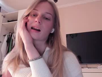girl
        magic_couple13 cam image #4110178