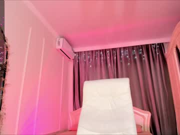girl
        mia_mei_ cam image #2150143