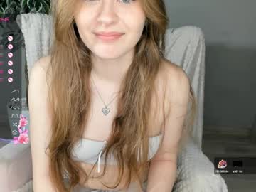 girl
        linettegrandon cam image #4115333