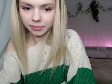 girl
        cutie_kendy cam image #1788414