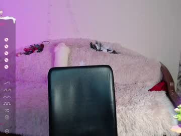 girl
        white_babe cam image #2137669