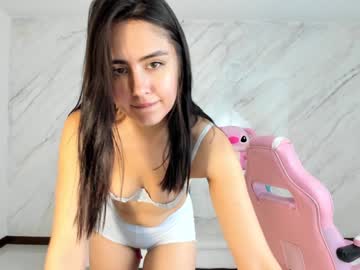 girl
        allisonpalmer cam image #2847354