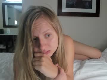 girl
        scartit cam image #27995