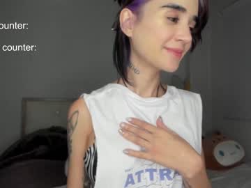 girl
        lonelly_lolly98 cam image #2786931