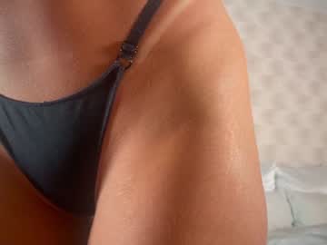 girl
        sensual_giaa cam image #1747341