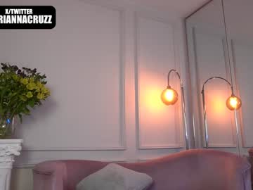 girl
        mariannacruzz cam image #3135444