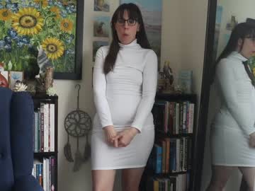girl
        ellynaomi cam image #2157525