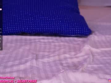 girl
        lana_lee_ cam image #1860718