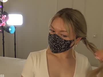 girl
        blondehottiek cam image #3090674