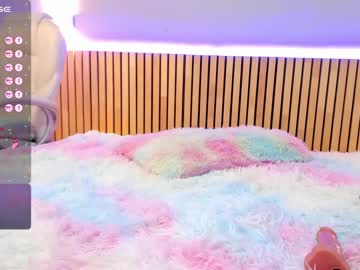 girl
        little_effy18 cam image #2536987