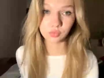 girl
        sultry_dreamer_4ever cam image #4470660