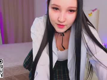 girl
        pandorapawss cam image #4371961