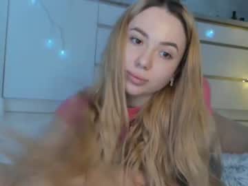 girl
        meryfoxxx cam image #284131