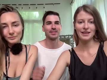 couple
        lechee_love cam image #3218033