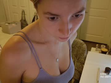 girl
        jadewilkinson cam image #4409757