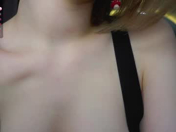 girl
        odeliabrownell cam image #3507330