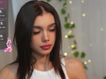 girl
        karina_amiri cam image #4377844