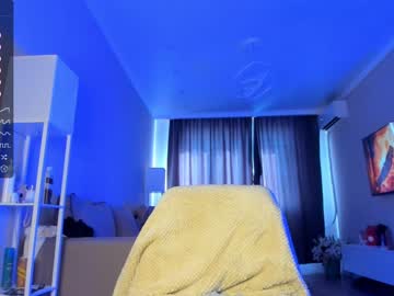 girl
        baby_suee cam image #1532178