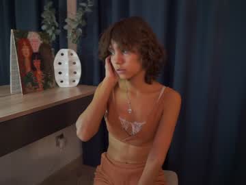 girl
        lenaelisabeth cam image #2029422