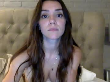 girl
        thaliatovex cam image #4304701