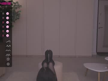 girl
        oki_dokie cam image #1316822